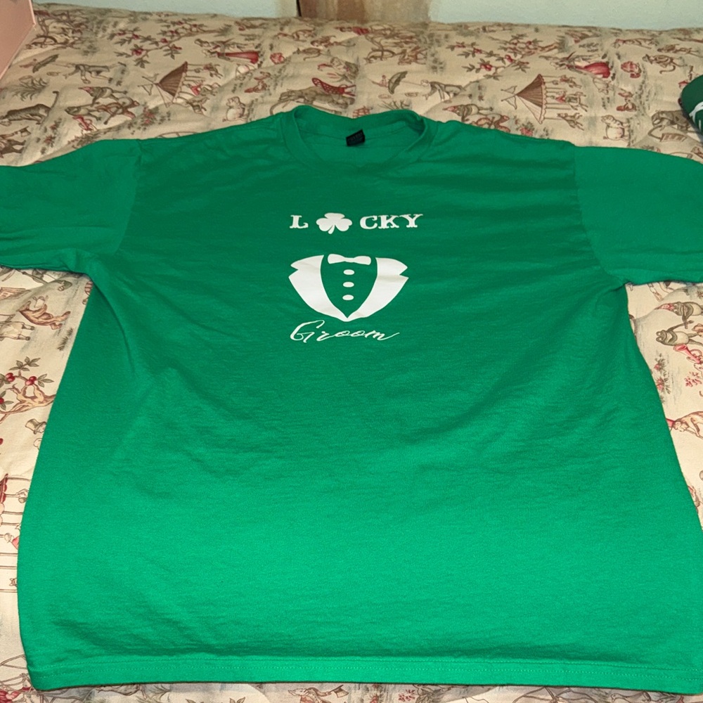 Lucky Groom Green Graphic Men's T-Shirt